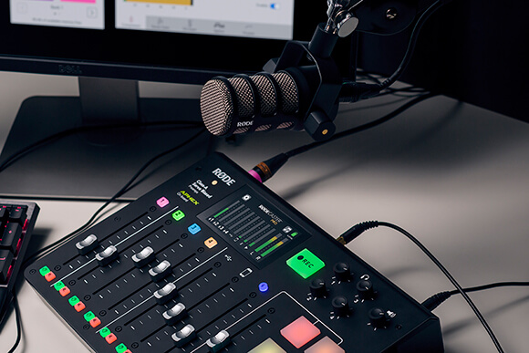 RØDECaster Pro with PodMic connected to computer