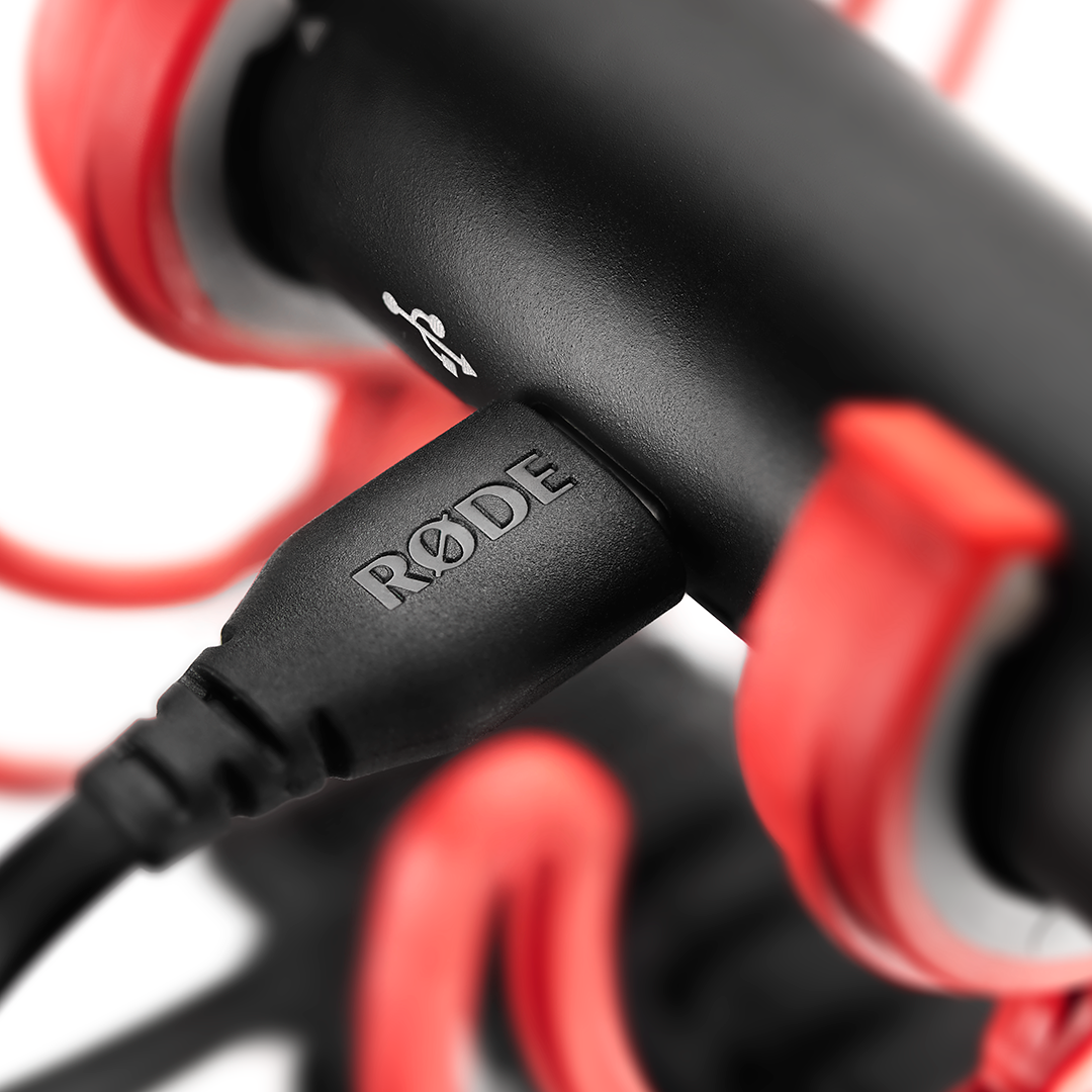 Close-up of VideoMic GO II with USB cable connected