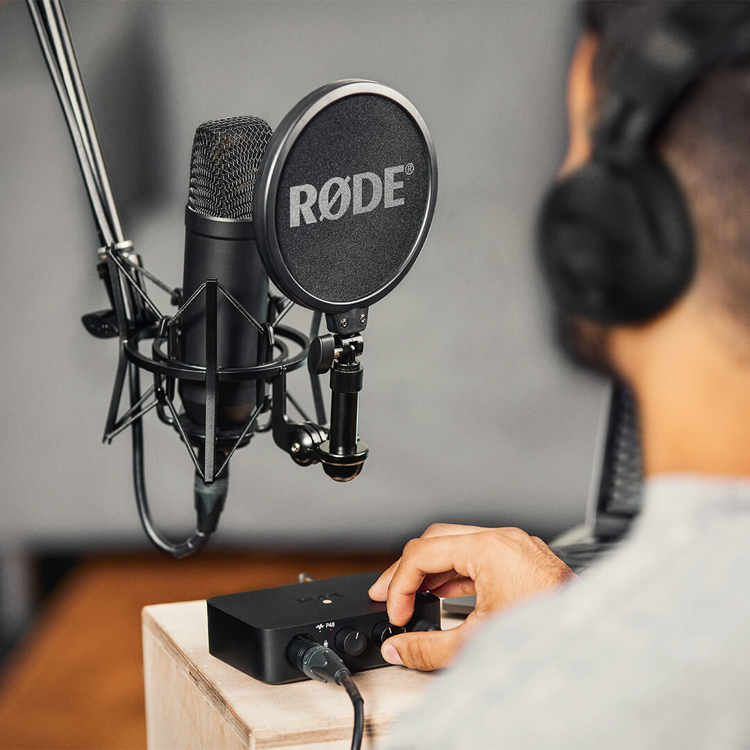 Rode Complete Studio Kit with AI-1 Audio Interface, NT1 Microphone,