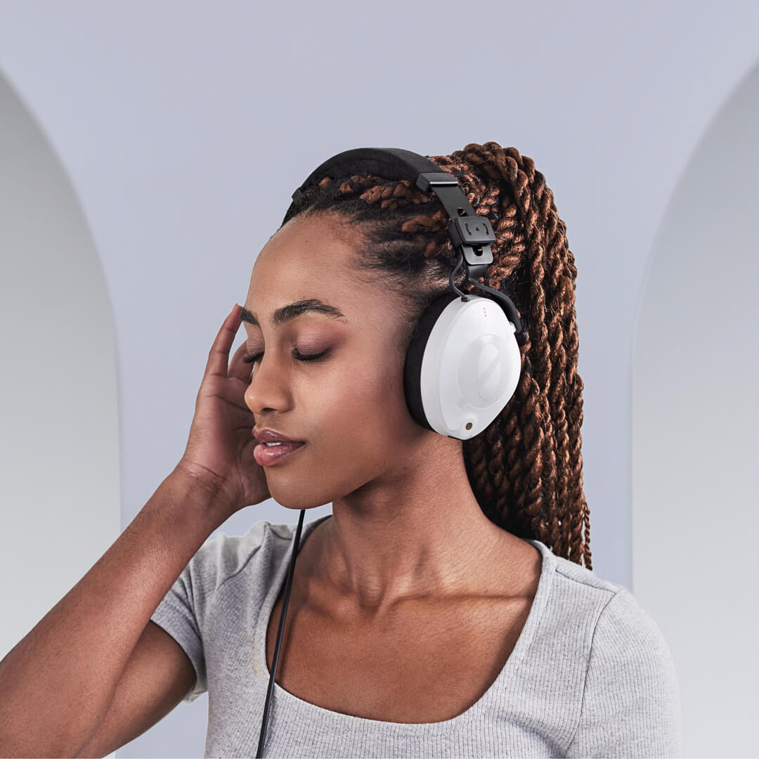 新品　RODE NTH-100 ホワイト 有線ヘッドホン Rode NTH-100 Professional Over-ear Headphones - White | Sweetwater